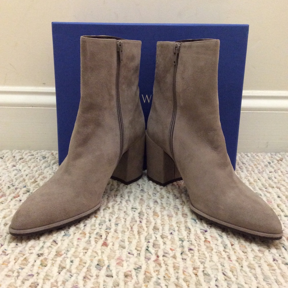 🆕 STUART WEITZMAN gray taupe suede ankle boots - Picture 3 of 8
